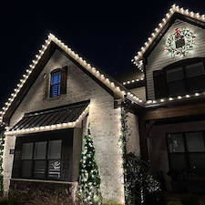 Christmas-Light-Installation-in-Huntersville-NC-Elegant-Wreaths-Roofline-Lights-Tree-Wraps 0